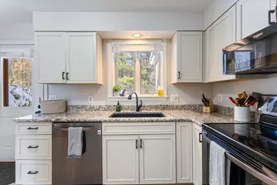 8 Stoneledge Drive #8, Portland, ME 04102 - Photo 15