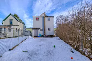 673 River Ave, Gardiner, ME 04345 - Photo 3