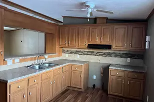 17 Averill Mobile Home Park, Benton, ME 04901 - Photo 7