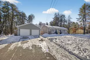 20 Sedgewood Dr, Kennebunk, ME 04043 - Photo 1