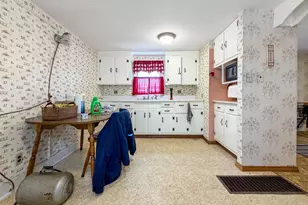 35 Jordan St, Presque Isle, ME 04769 - Photo 7