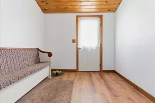 22 Jewett St, Skowhegan, ME 04976 - Photo 5