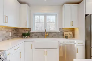 46 Autumn Rdg, Sabattus, ME 04280 - Photo 7