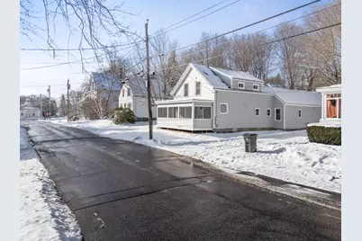 20 Mount Vernon Street, Gardiner, ME 04345 - Photo 5