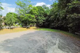 36 Silver St, Waterville, ME 04901 - Photo 9