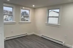 31 Spruce St, Rockland, ME 04841 - Photo 19