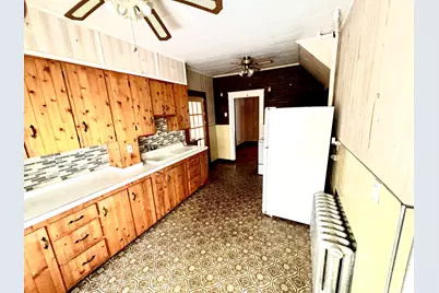 34 Lincoln Street, Millinocket, ME 04462 - Photo 7