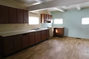 161 Waverly Ave, Pittsfield, ME 04967 - Photo 5