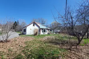 29 Oak St, Bucksport, ME 04416 - Photo 9