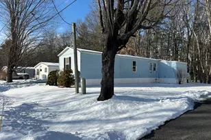 25 Patio Park Ln, Gorham, ME 04038 - Photo 3