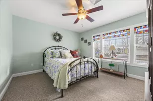 29 Macintosh Ln, Old Orchard Beach, ME 04064 - Photo 19