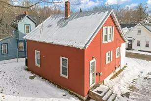 8 Squire St, Waterville, ME 04901 - Photo 5