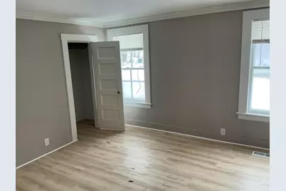 7 S Grove Street, Waterville, ME 04901 - Photo 11