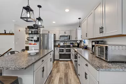 1525 Roosevelt Trail, Raymond, ME 04071 - Photo 11