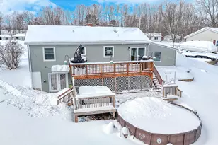 28 Sebasticook Dr, Clinton, ME 04927 - Photo 5