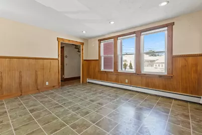 218 Highland Avenue, Gardiner, ME 04345 - Photo 11