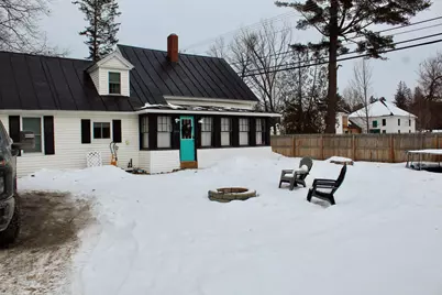 154 Greenwood Avenue, Farmington, ME 04938 - Photo 3