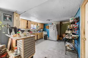 34 Center St, Kenduskeag, ME 04450 - Photo 15