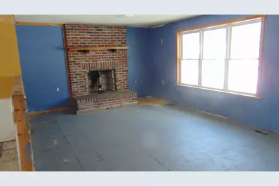 17 Edwards Street, Lincoln, ME 04457 - Photo 5