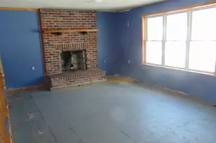 17 Edwards St, Lincoln, ME 04457 - Photo 5