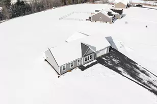 26 Knl Crst Dr, Bangor, ME 04401 - Photo 11