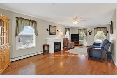 10 Country Drive, Old Orchard Beach, ME 04064 - Photo 9