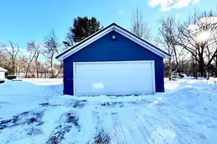 22 Colony Pl, Millinocket, ME 04462 - Photo 37