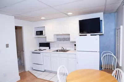 136 W Grand Avenue, Old Orchard Beach, ME 04064 - Photo 17