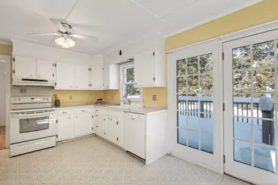 117 Summer Street, Rockland, ME 04841 - Photo 13