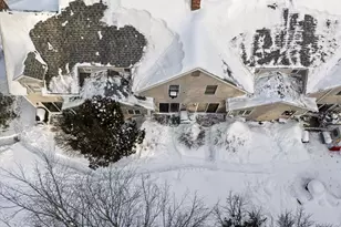 135 Vernon St, Bethel, ME 04217 - Photo 3