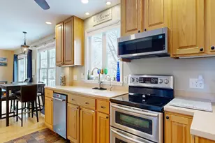 578 Main St, Monmouth, ME 04259 - Photo 5