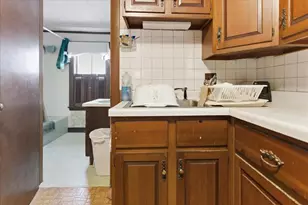 318 Summer St, Auburn, ME 04210 - Photo 15