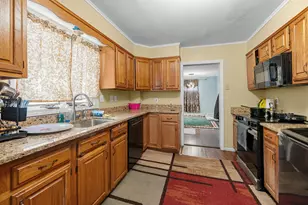 83 Pleasant St, Waterville, ME 04901 - Photo 7