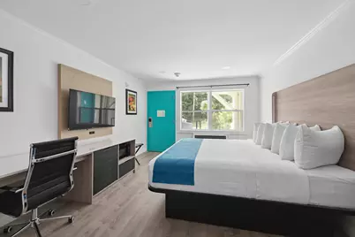 337 Commercial Street, Rockport, ME 04856 - Photo 13