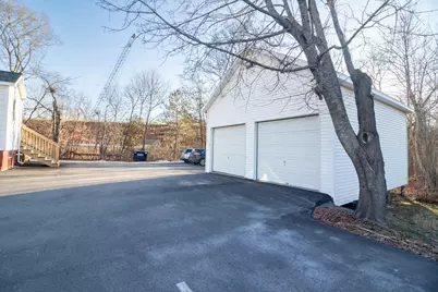 546 Broadway, Bangor, ME 04401 - Photo 11