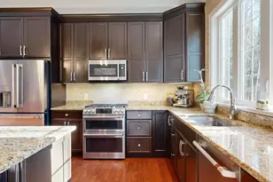 17 Bowdoin Dr, Lewiston, ME 04240 - Photo 31