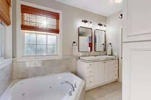 17 Bowdoin Dr, Lewiston, ME 04240 - Photo 59