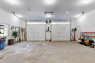 17 Bowdoin Dr, Lewiston, ME 04240 - Photo 79