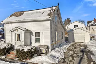 59 Thatcher St, Bangor, ME 04401 - Photo 1