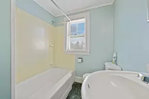 59 Thatcher St, Bangor, ME 04401 - Photo 9