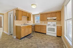 59 Thatcher St, Bangor, ME 04401 - Photo 3