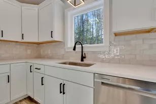 73 Victoria Ln, Waterboro, ME 04061 - Photo 7