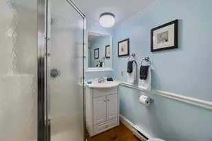 84 Elm St, Camden, ME 04843 - Photo 33