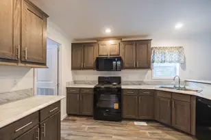 45 Kyle Ln, Auburn, ME 04210 - Photo 7