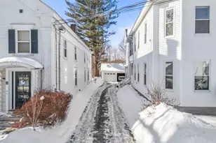 10 Maple St, Augusta, ME 04330 - Photo 13