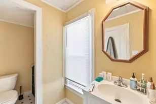 10 Maple St, Augusta, ME 04330 - Photo 37