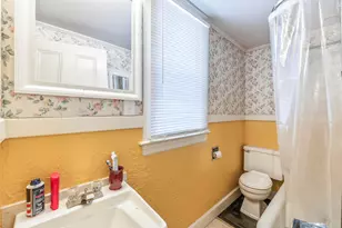 10 Maple St, Augusta, ME 04330 - Photo 25