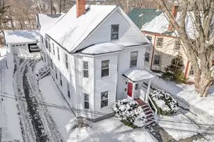 10 Maple St, Augusta, ME 04330 - Photo 11