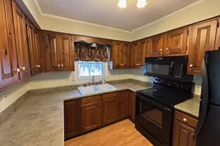 9 Russell St, Readfield, ME 04355 - Photo 17