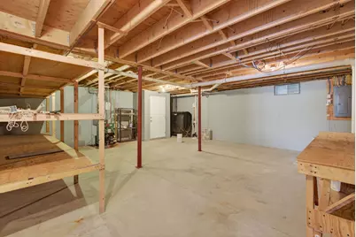 44 W Bates Street, Auburn, ME 04210 - Photo 35